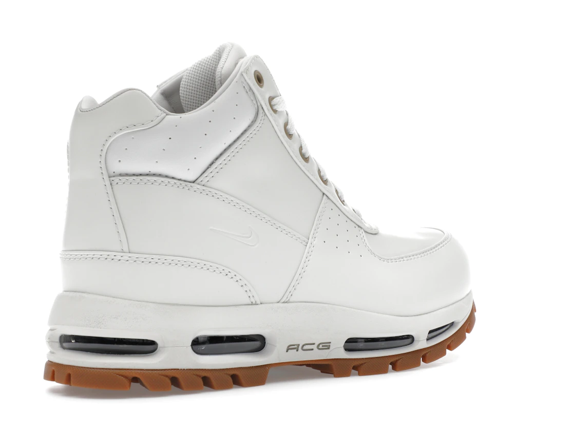 Vue 33 de Nike Air Max Goadome Summit White Khaki Gum Medium Brown