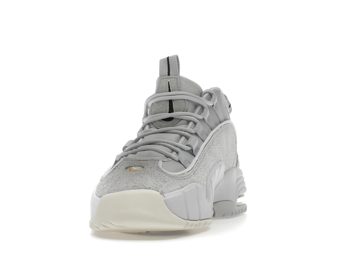 Vue 12 de Nike Air Max Penny 1 PRM Photon Dust Summit White