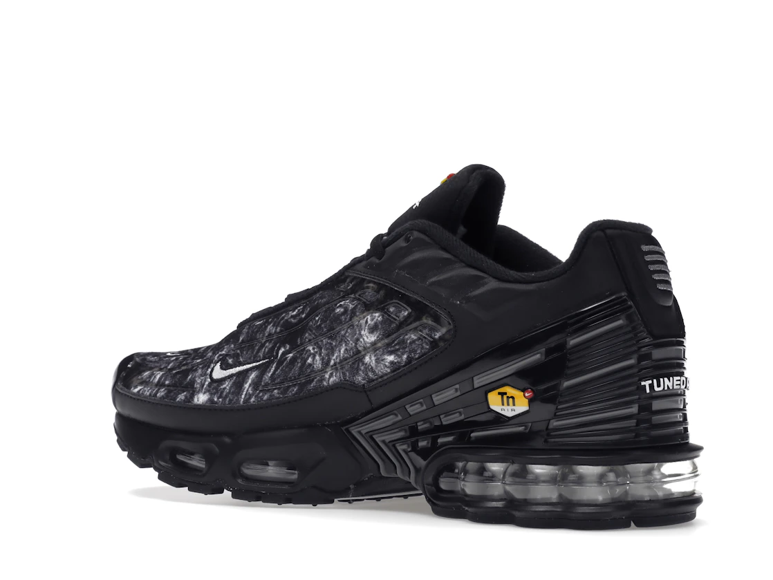 Vue 23 de Nike Air Max Plus 3 Black Graphic