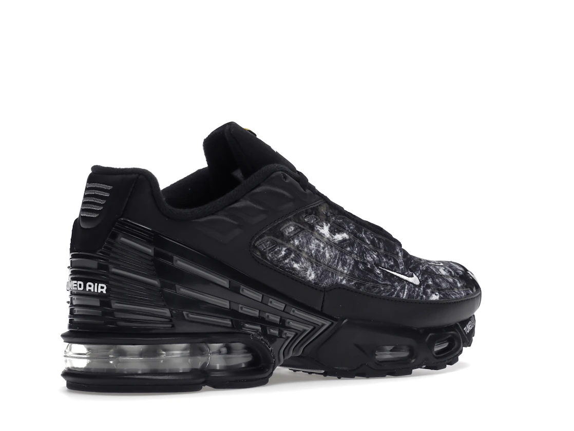 Vue 33 de Nike Air Max Plus 3 Black Graphic