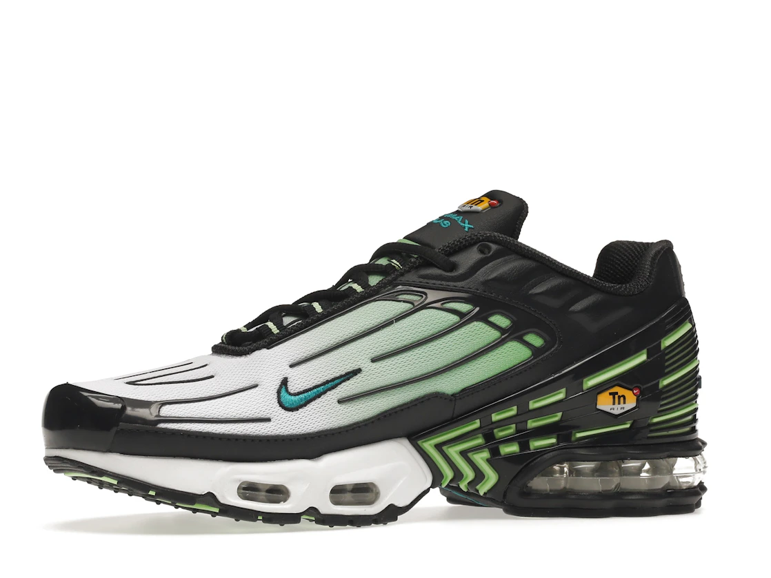Vue 17 de Nike Air Max Plus 3 Ghost Green