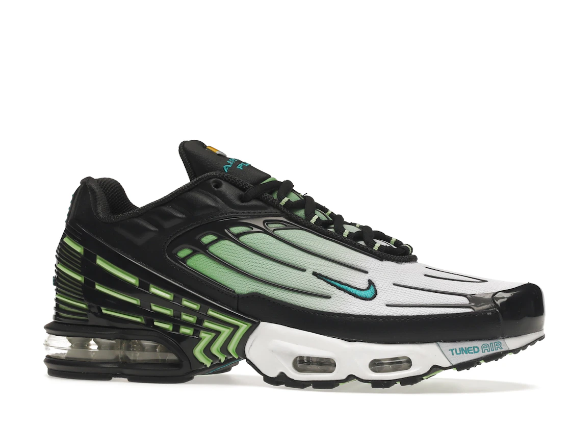 Vue 3 de Nike Air Max Plus 3 Ghost Green