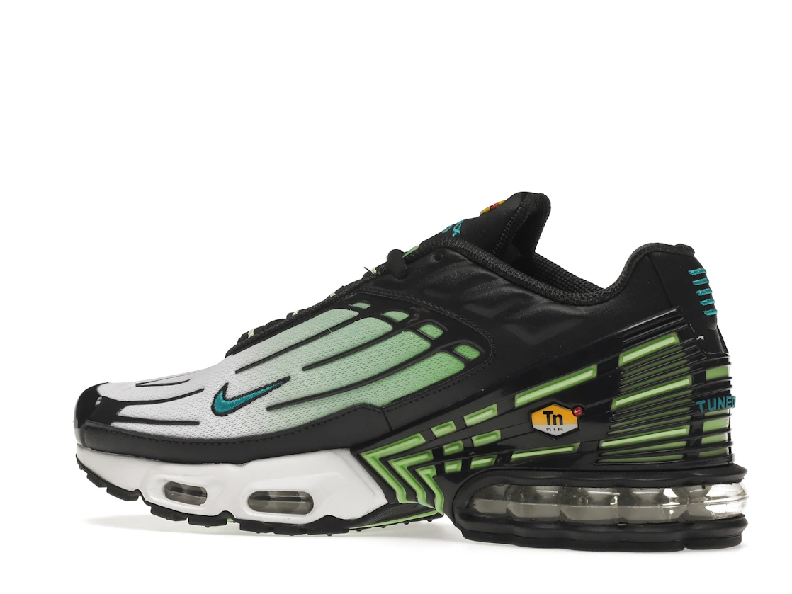 Vue 22 de Nike Air Max Plus 3 Ghost Green