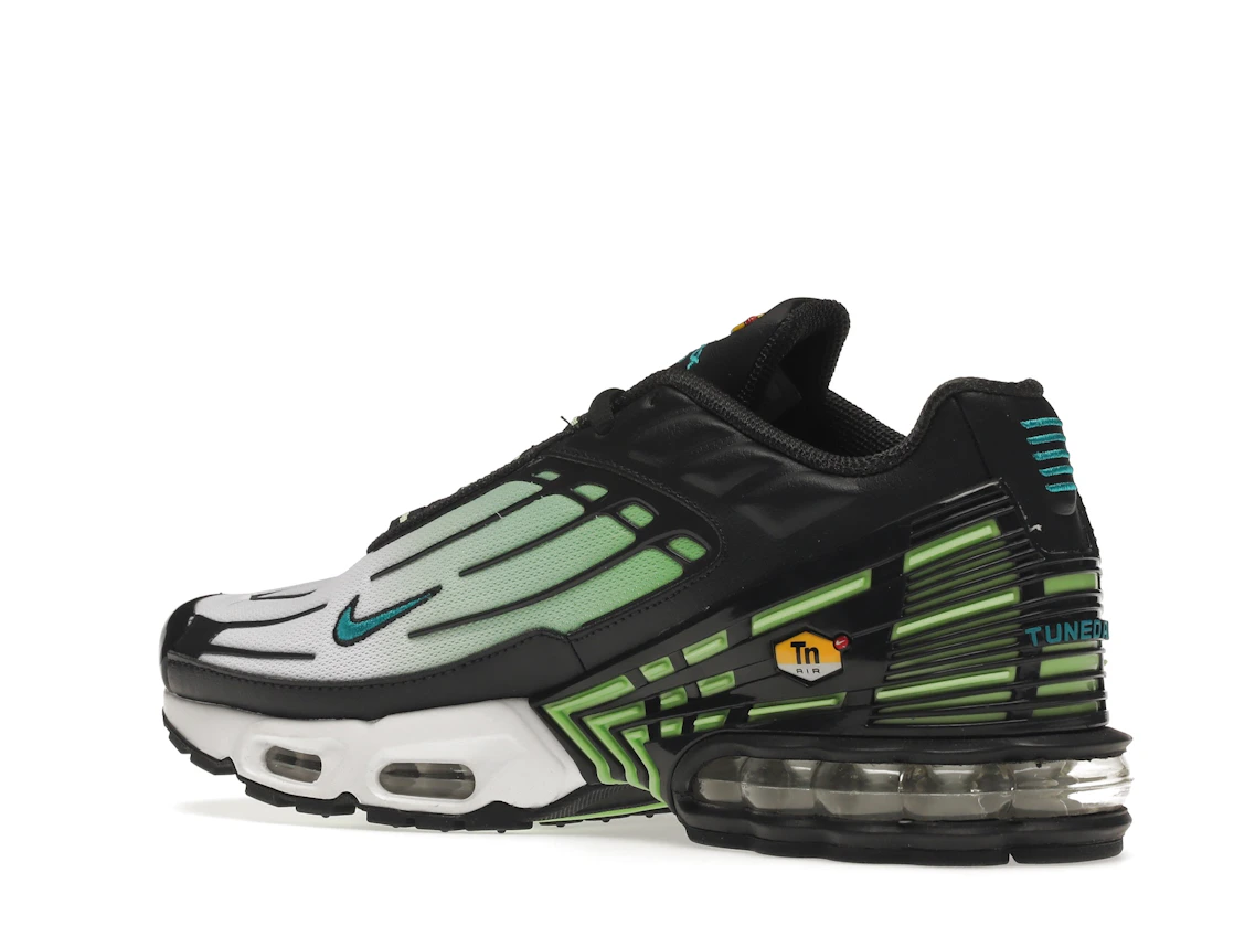 Vue 23 de Nike Air Max Plus 3 Ghost Green