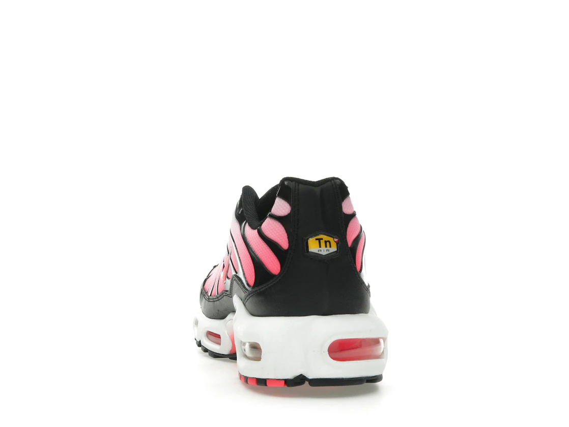 Vue 27 de Nike Air Max Plus Black Hot Punch 