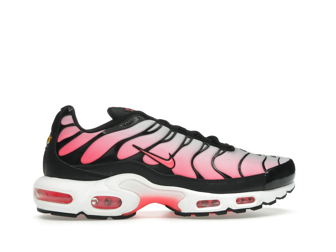 Vue 36 de Nike Air Max Plus Black Hot Punch 