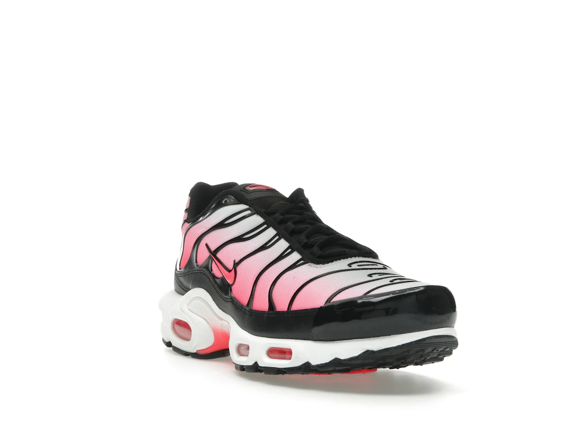 Vue 7 de Nike Air Max Plus Black Hot Punch 