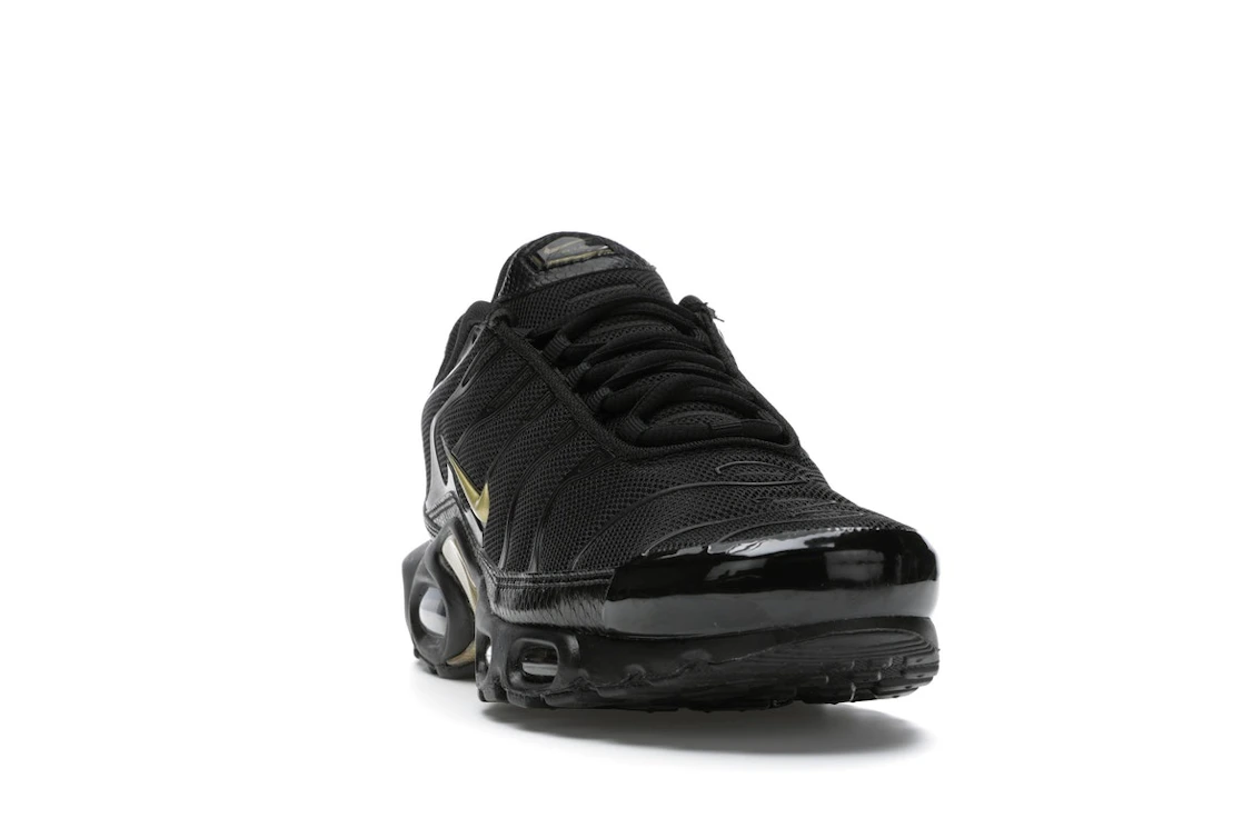 Vue 8 de Nike Air Max Plus Black Metallic Gold (2019)
