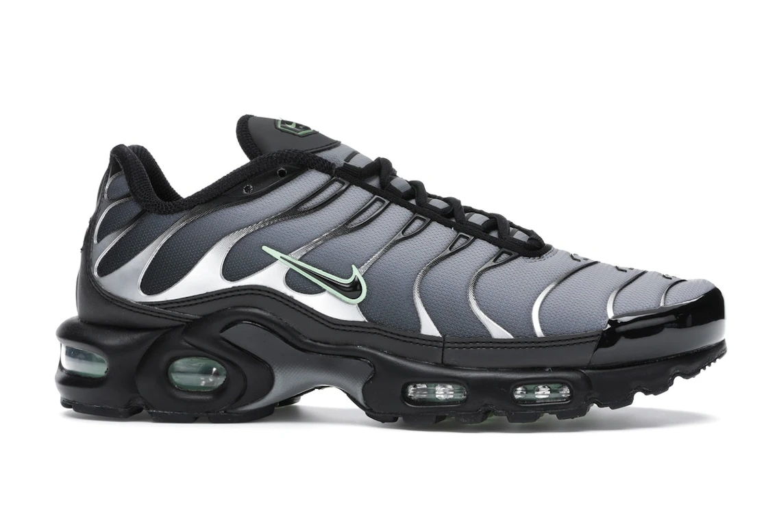 Vue 2 de Nike Air Max Plus Black Particle Grey Vapour Green