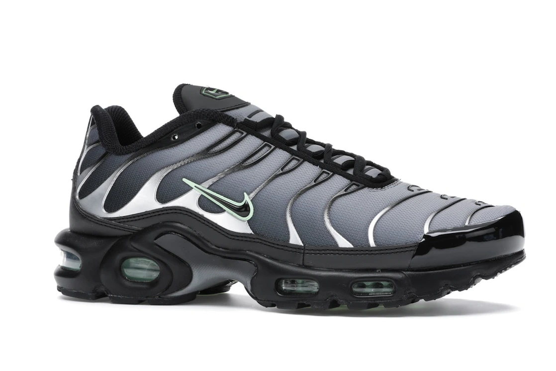 Vue 3 de Nike Air Max Plus Black Particle Grey Vapour Green