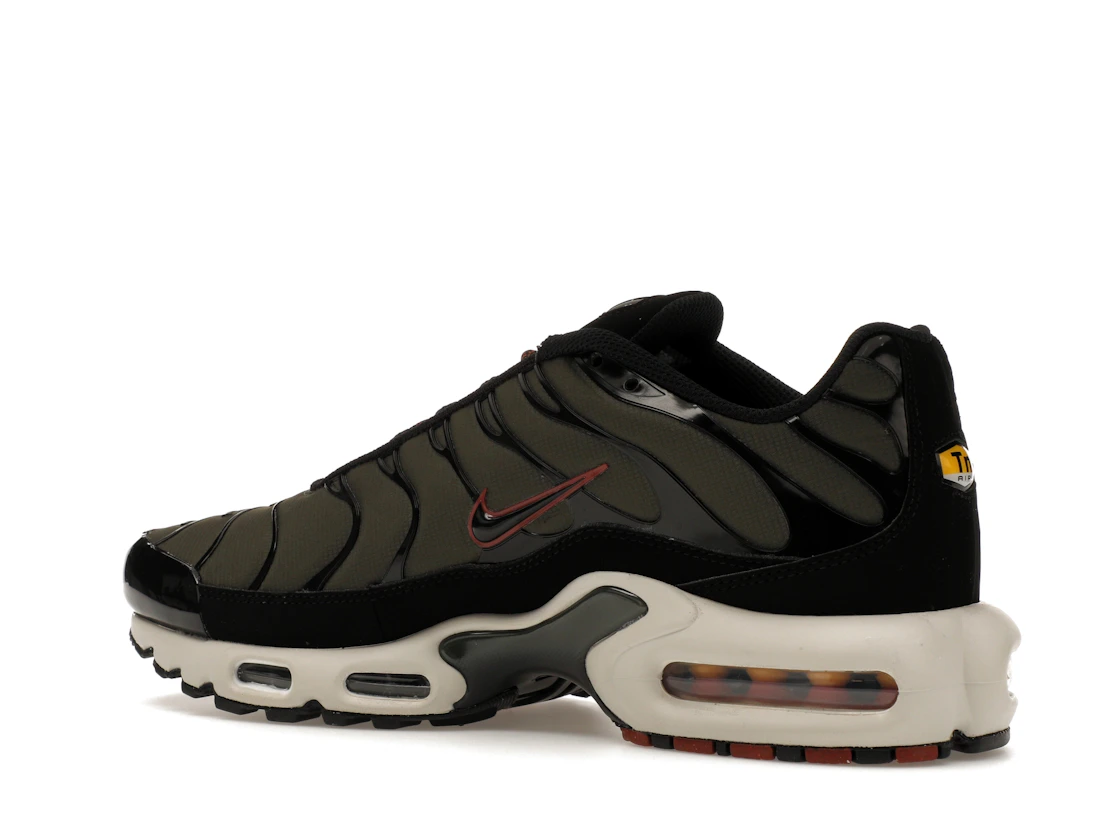 Vue 22 de Nike Air Max Plus Cargo Khaki Phantom