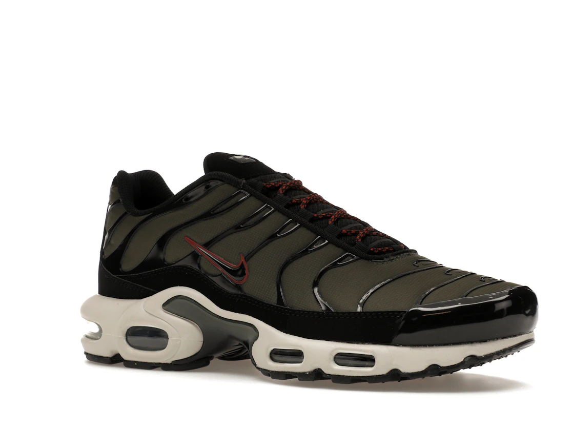 Vue 4 de Nike Air Max Plus Cargo Khaki Phantom