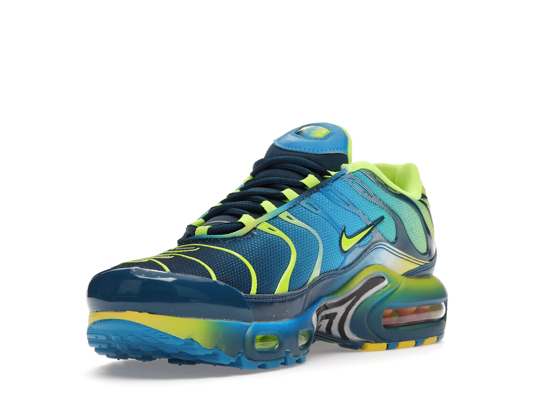 Vue 14 de Nike Air Max Plus Fade Blue Hero Volt (GS)