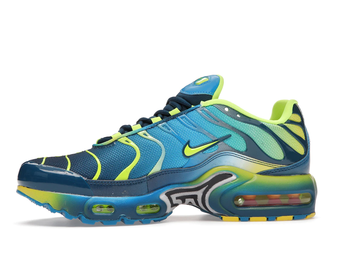 Vue 18 de Nike Air Max Plus Fade Blue Hero Volt (GS)