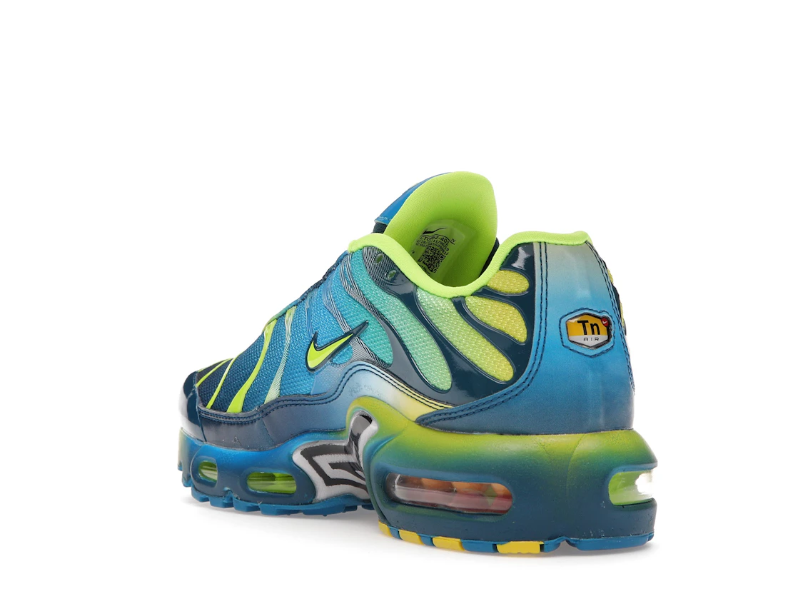 Vue 25 de Nike Air Max Plus Fade Blue Hero Volt (GS)