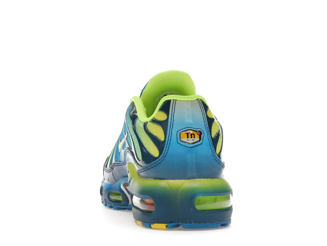 Vue 27 de Nike Air Max Plus Fade Blue Hero Volt (GS)