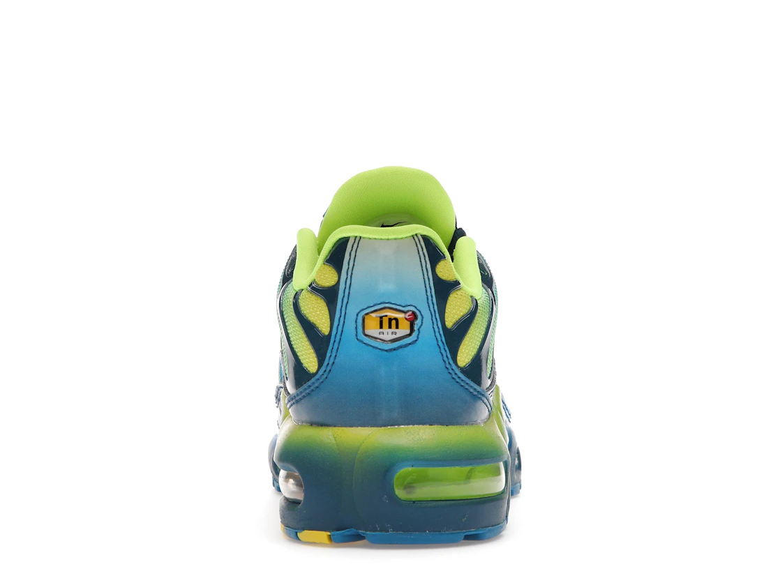 Vue 28 de Nike Air Max Plus Fade Blue Hero Volt (GS)