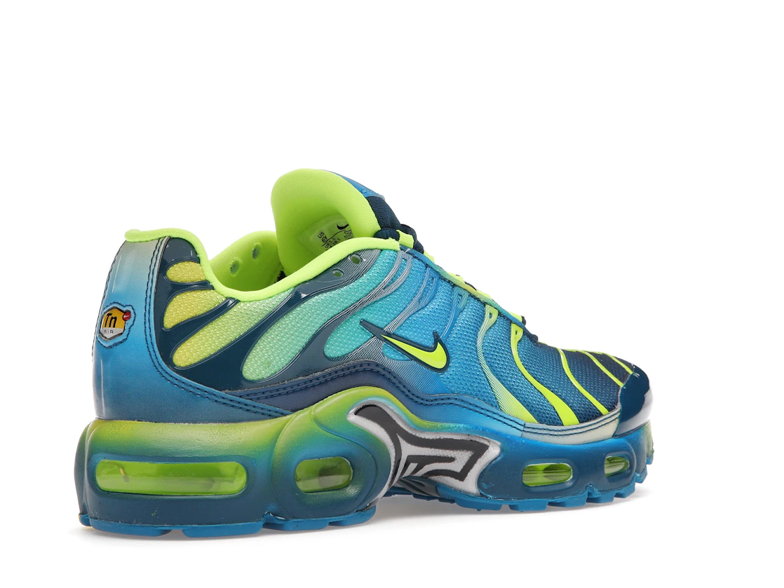 Vue 33 de Nike Air Max Plus Fade Blue Hero Volt (GS)