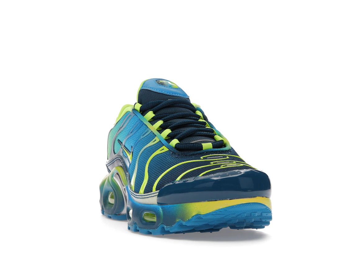 Vue 8 de Nike Air Max Plus Fade Blue Hero Volt (GS)