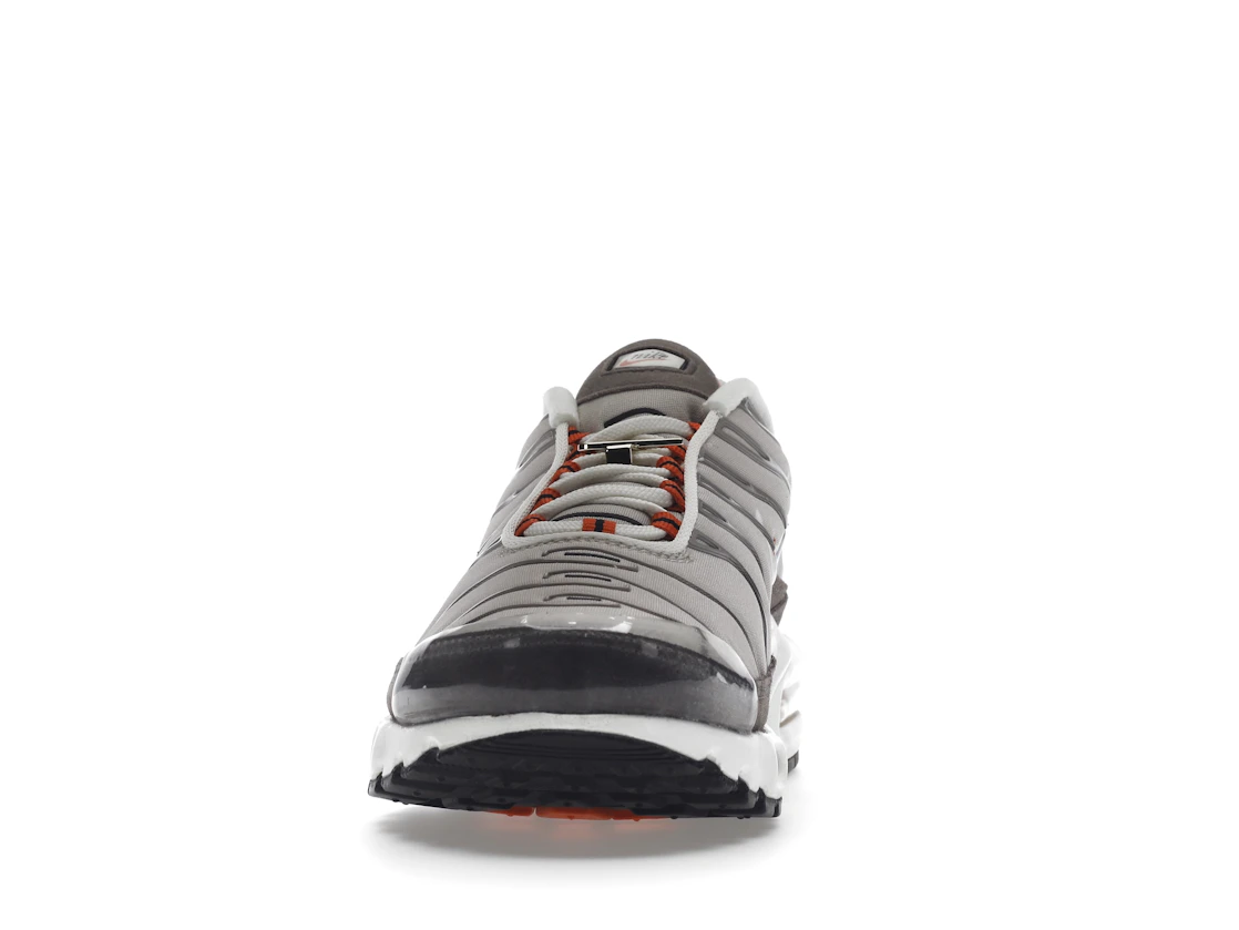 Vue 11 de Nike Air Max Plus First Use Beige Orange