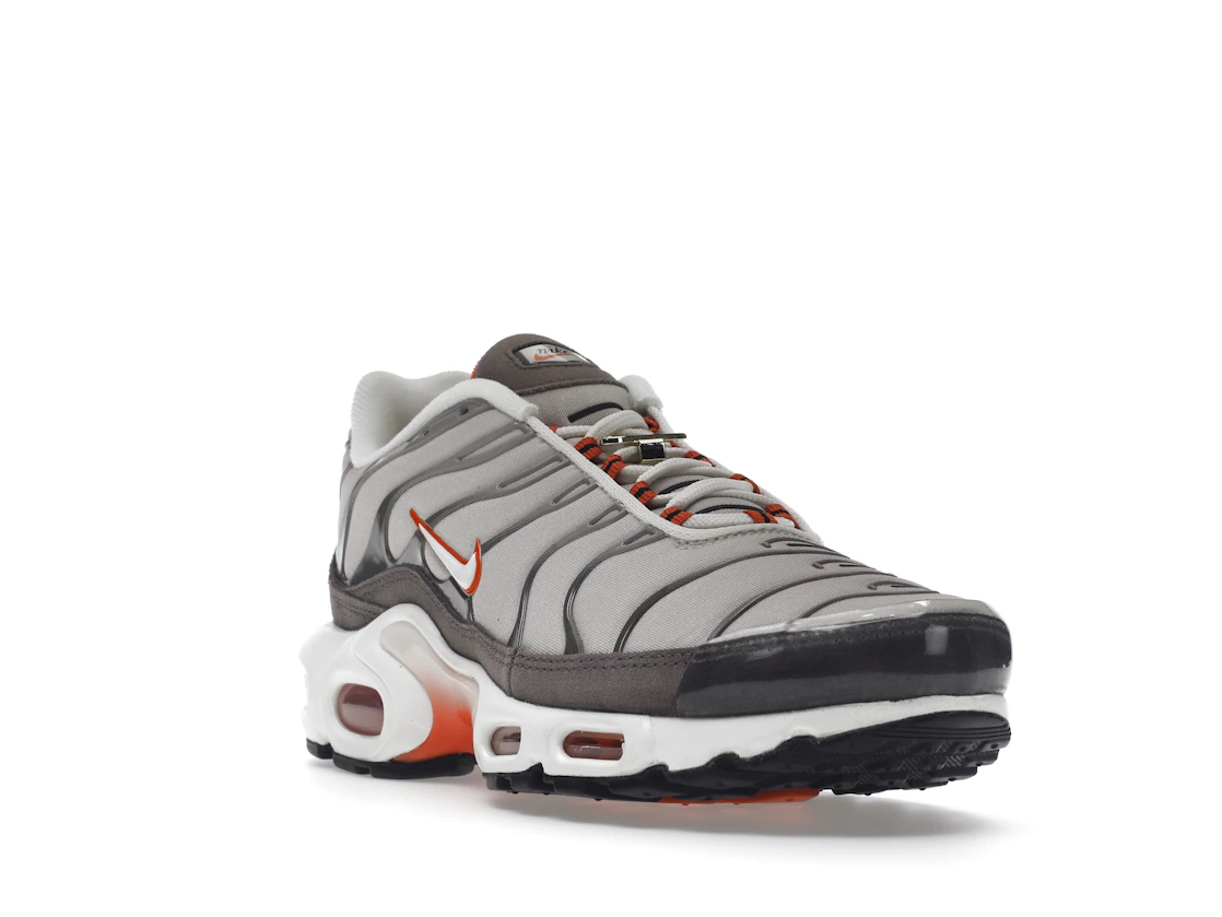 Vue 7 de Nike Air Max Plus First Use Beige Orange