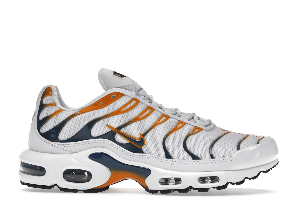 Vue 2 de Nike Air Max Plus Hiking Carabiner White Kumquat Marina