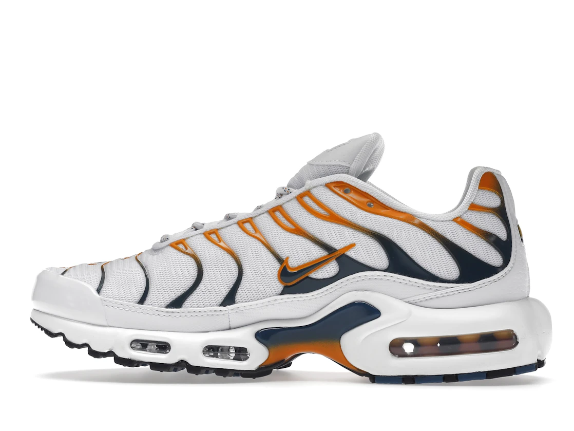 Vue 20 de Nike Air Max Plus Hiking Carabiner White Kumquat Marina