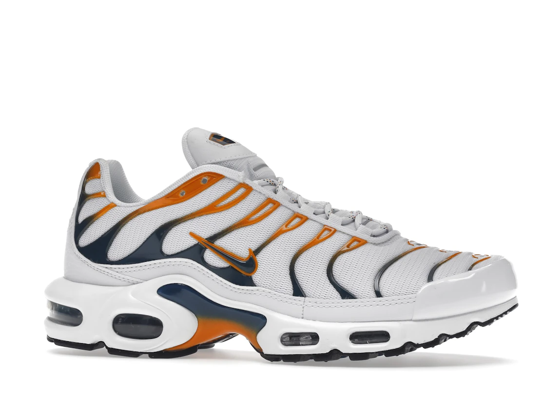 Vue 3 de Nike Air Max Plus Hiking Carabiner White Kumquat Marina