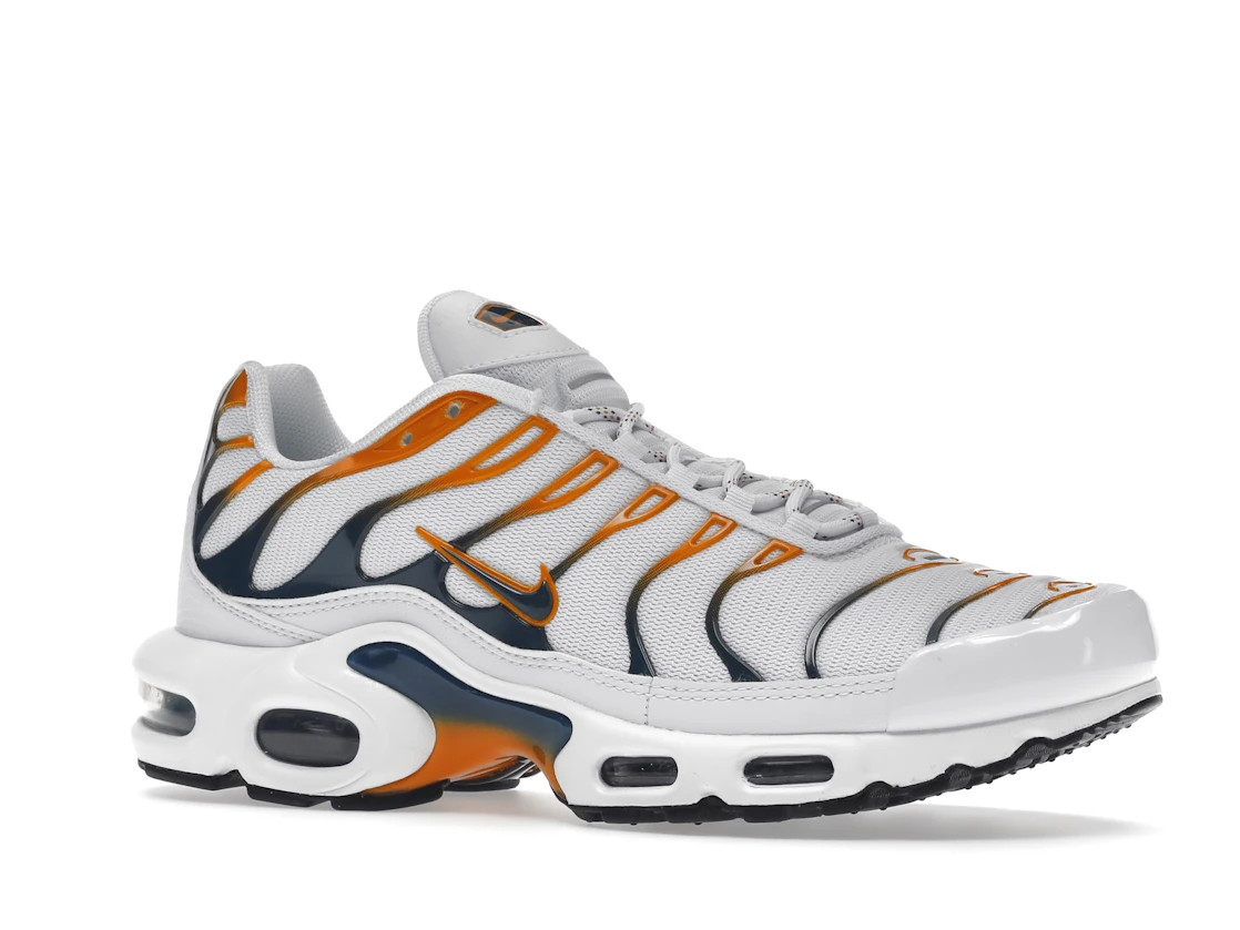 Vue 4 de Nike Air Max Plus Hiking Carabiner White Kumquat Marina