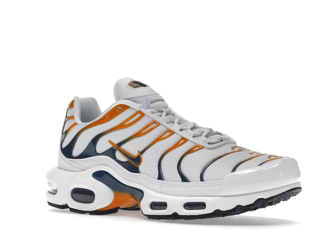 Vue 5 de Nike Air Max Plus Hiking Carabiner White Kumquat Marina