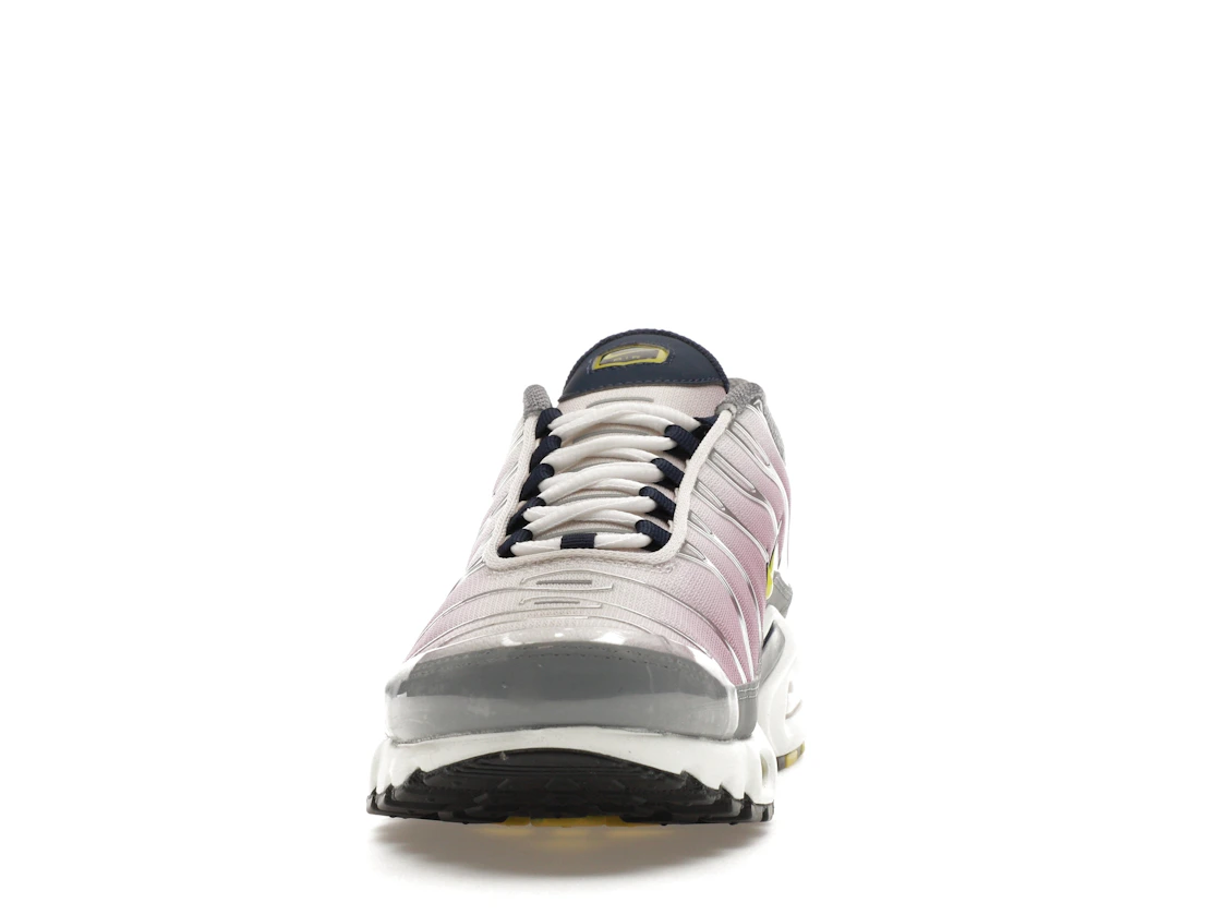 Vue 11 de Nike Air Max Plus Violet Dust High Voltage 