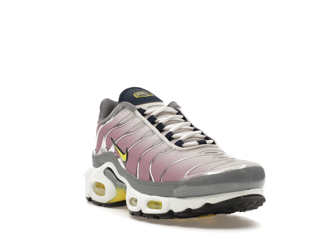 Vue 7 de Nike Air Max Plus Violet Dust High Voltage 