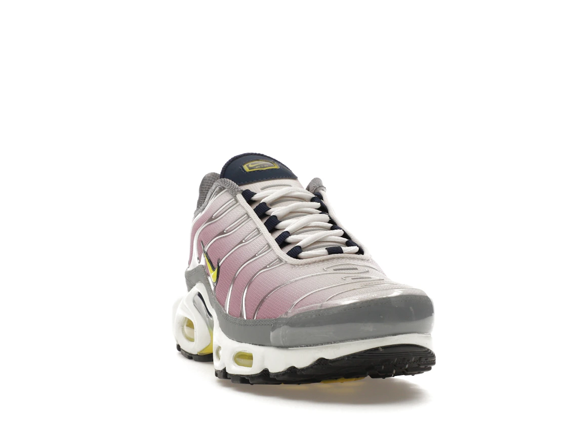 Vue 8 de Nike Air Max Plus Violet Dust High Voltage 
