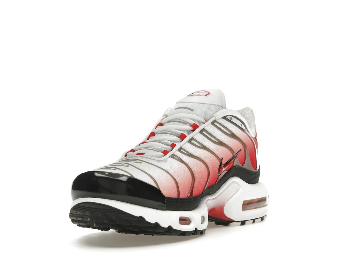 Vue 13 de Nike Air Max Plus White Black University Red