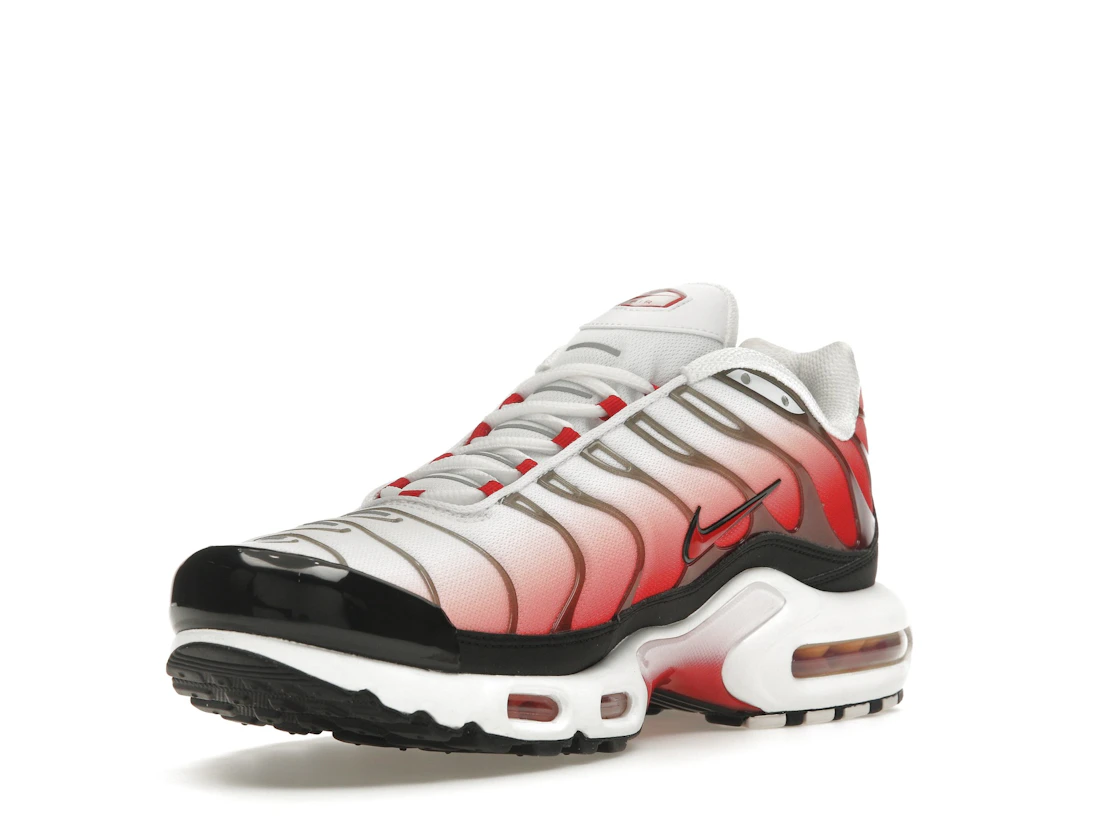 Vue 14 de Nike Air Max Plus White Black University Red