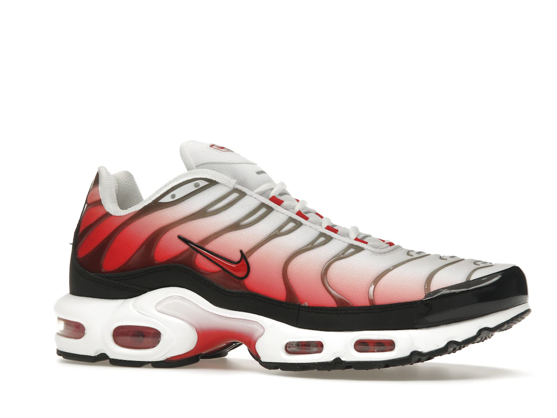 Vue 3 de Nike Air Max Plus White Black University Red