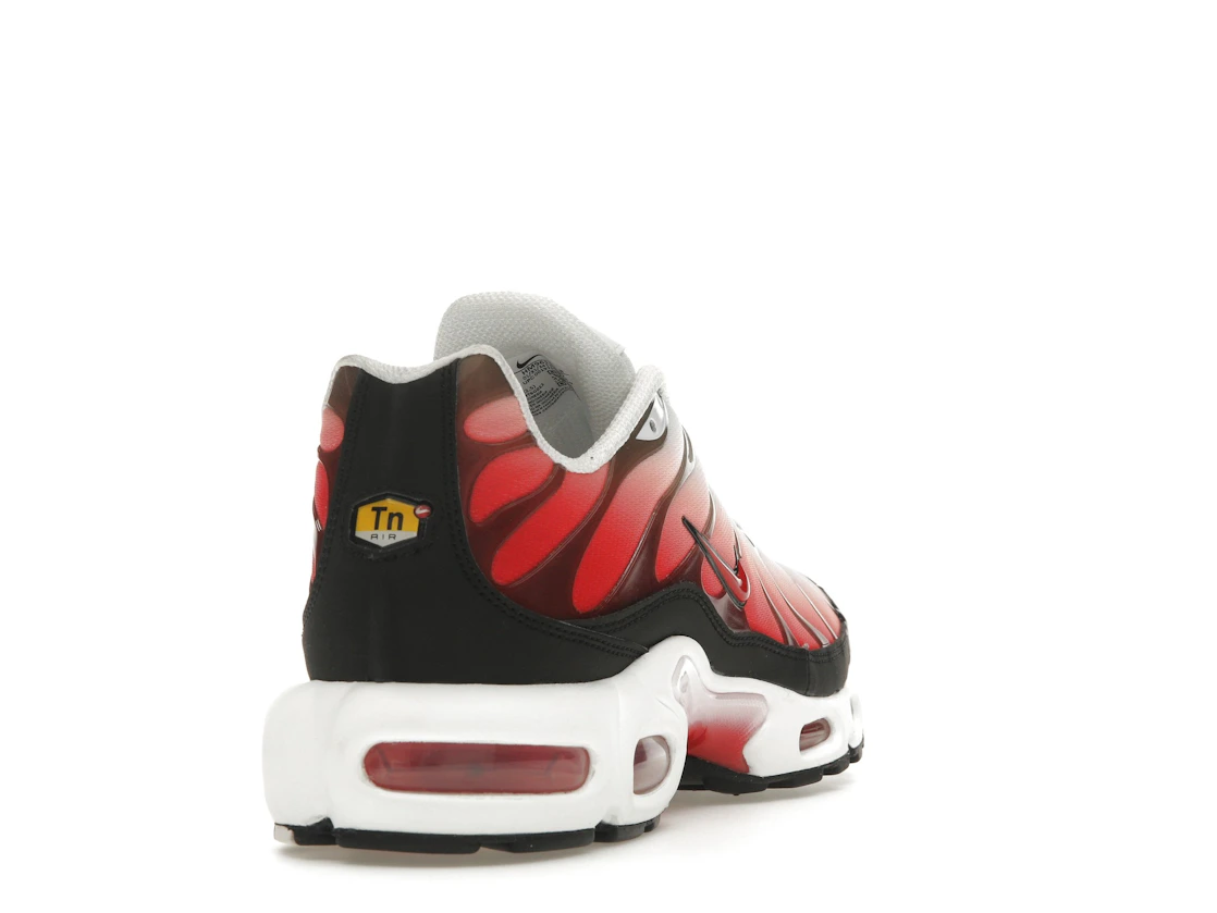 Vue 30 de Nike Air Max Plus White Black University Red