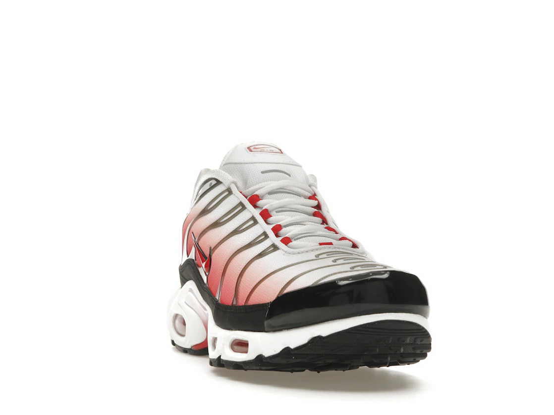 Vue 8 de Nike Air Max Plus White Black University Red