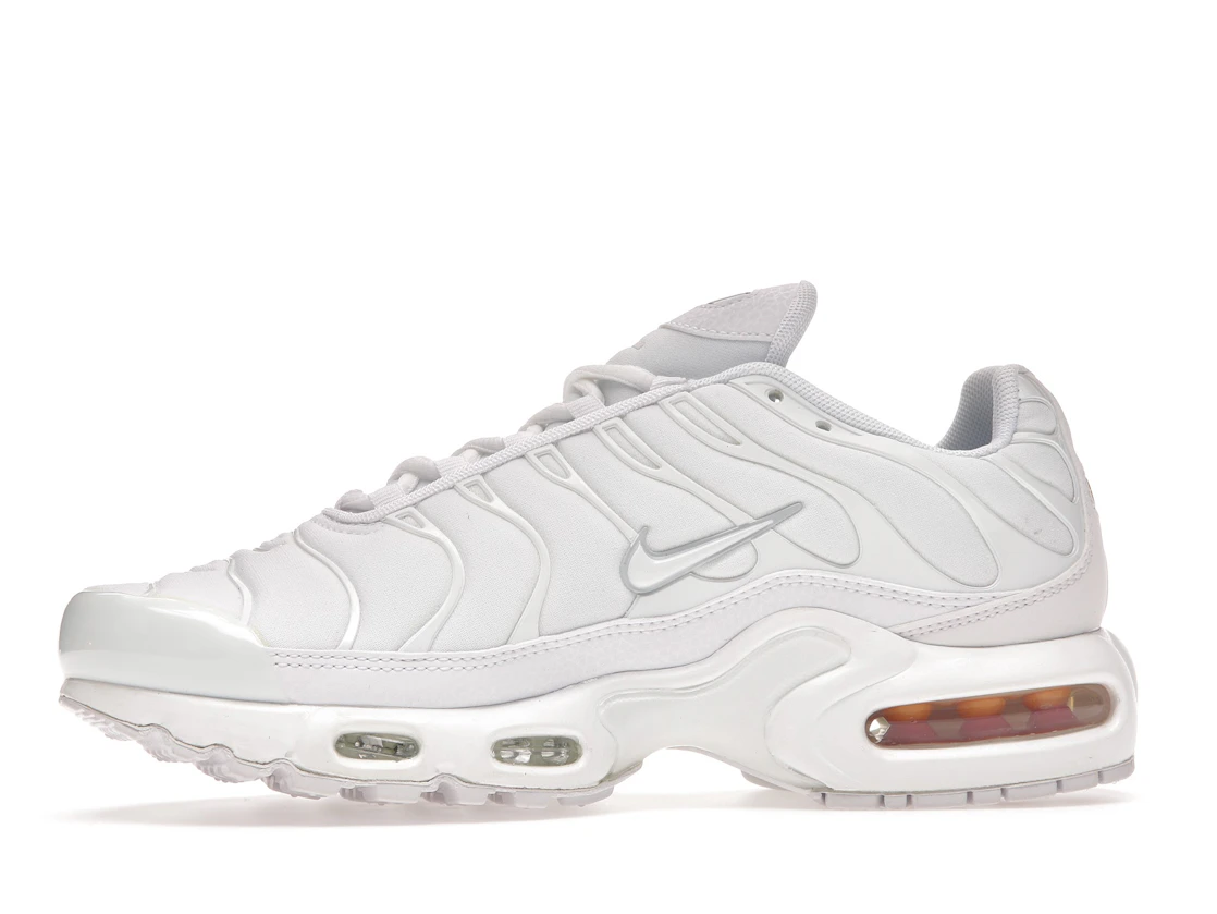 Vue 18 de Nike Air Max Plus White Pure Platinum 