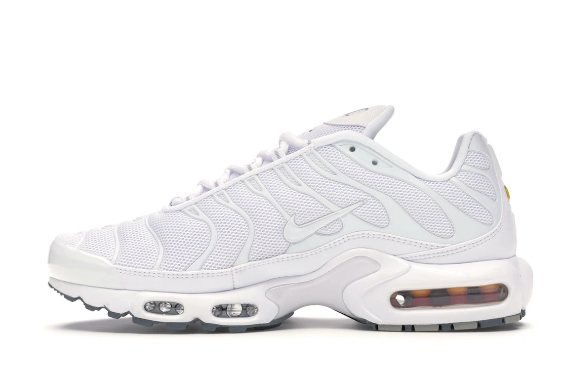 Vue 19 de Nike Air Max Plus White