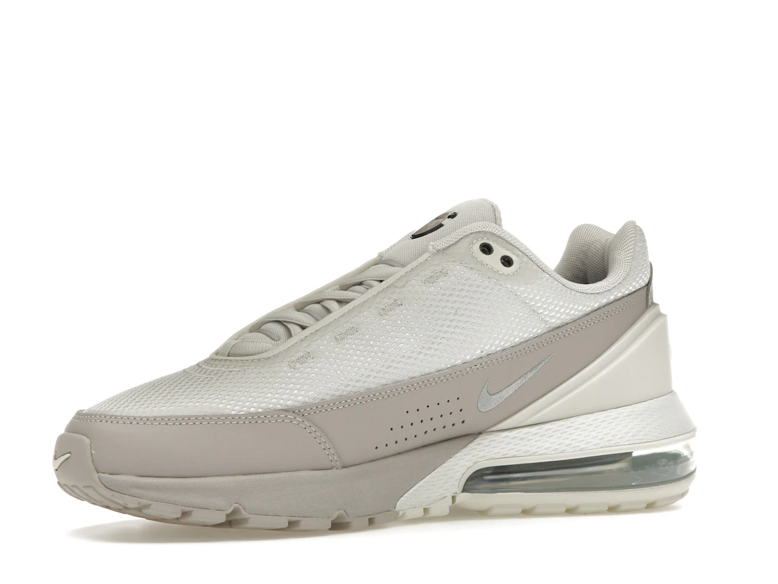 Vue 16 de Nike Air Max Pulse Light Bone