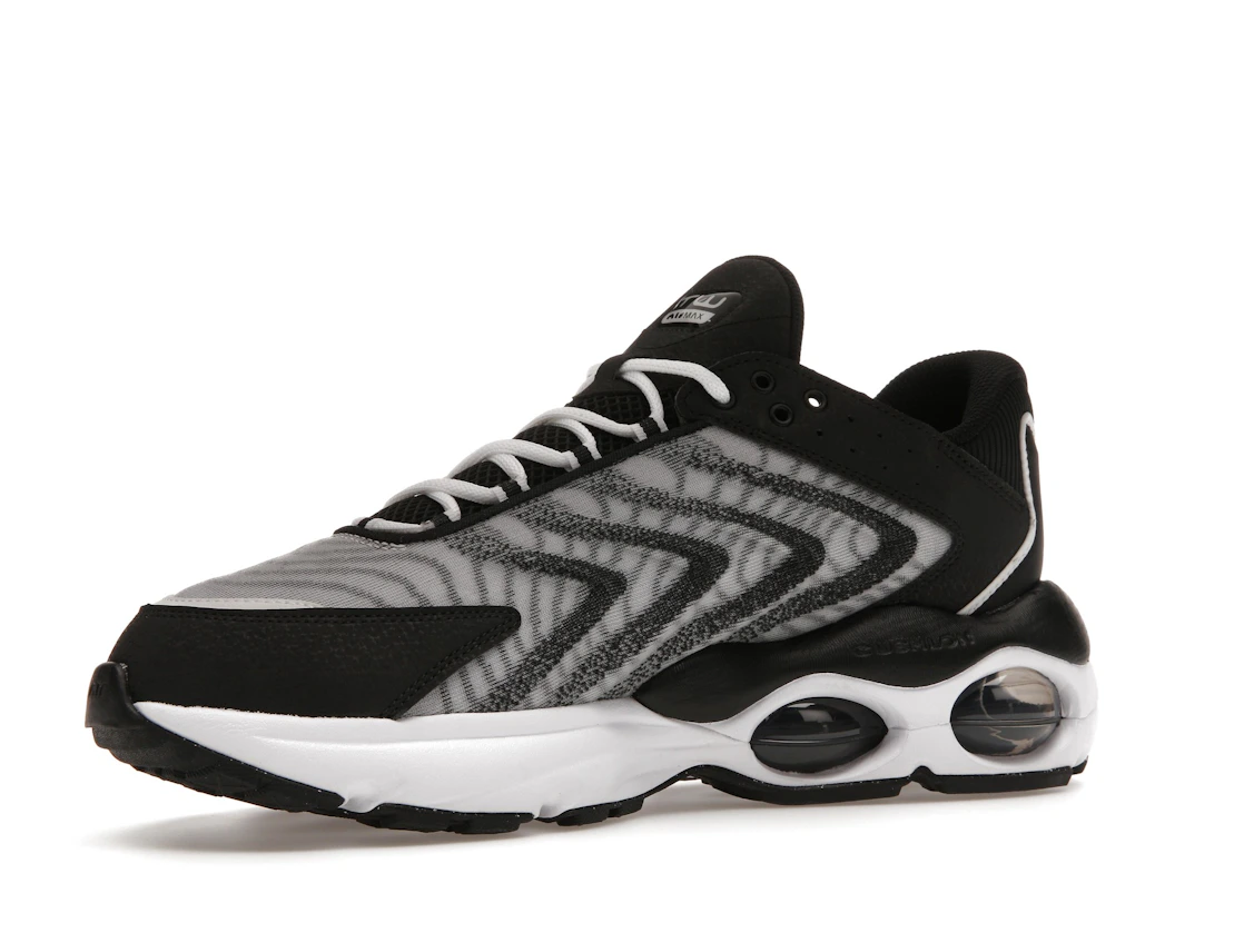 Vue 16 de Nike Air Max TW 1 Black White