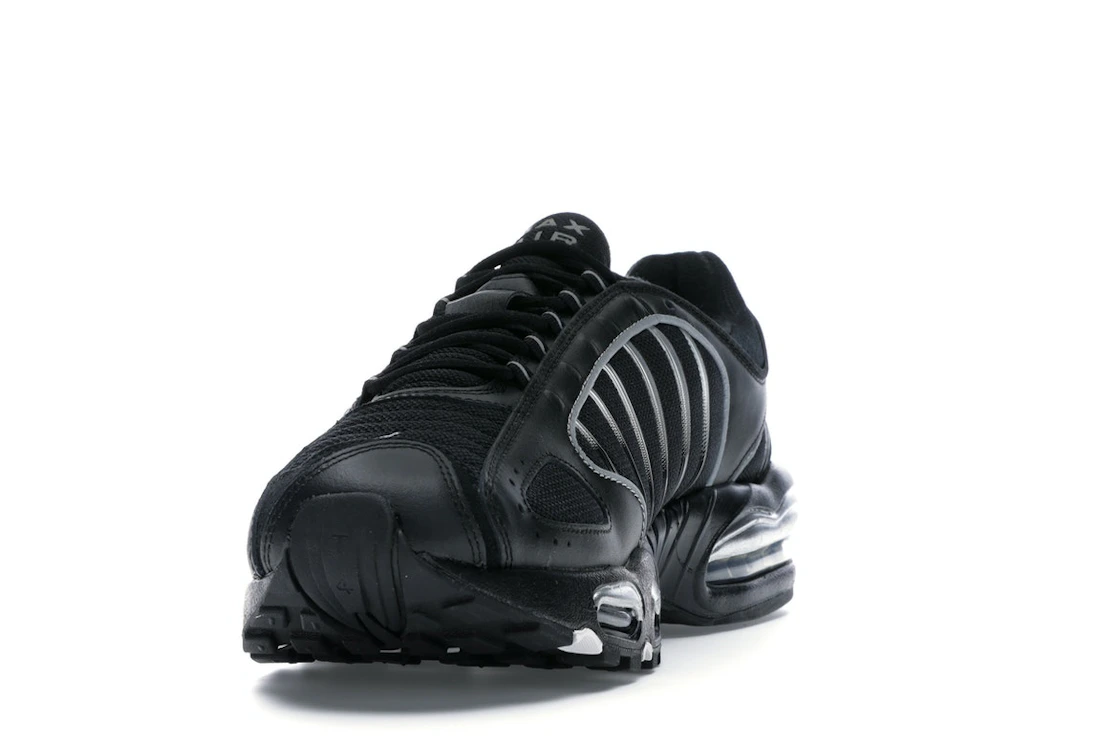 Vue 12 de Nike Air Max Tailwind 4 Black Metallic Silver