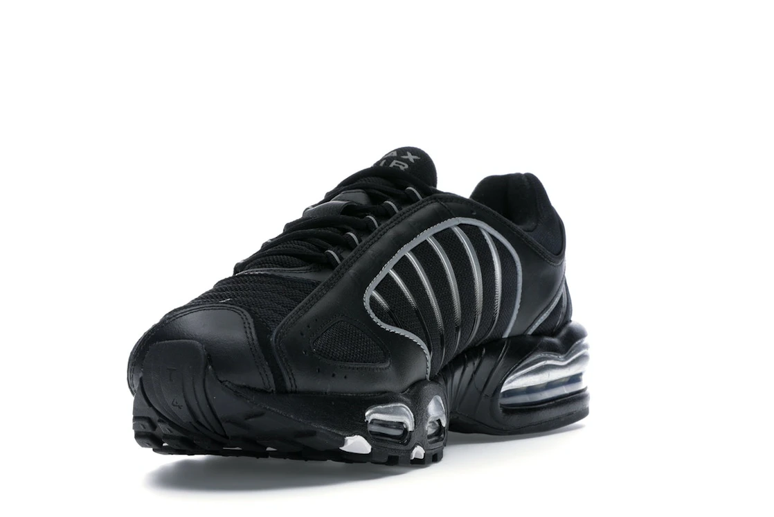 Vue 13 de Nike Air Max Tailwind 4 Black Metallic Silver