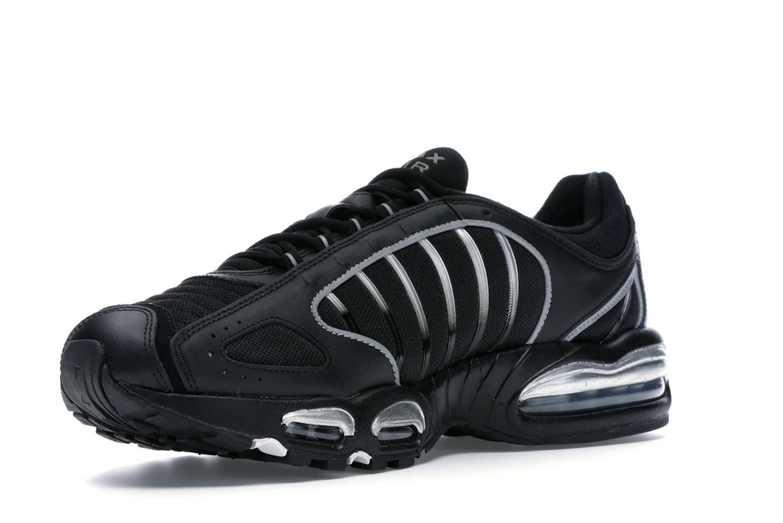 Vue 15 de Nike Air Max Tailwind 4 Black Metallic Silver
