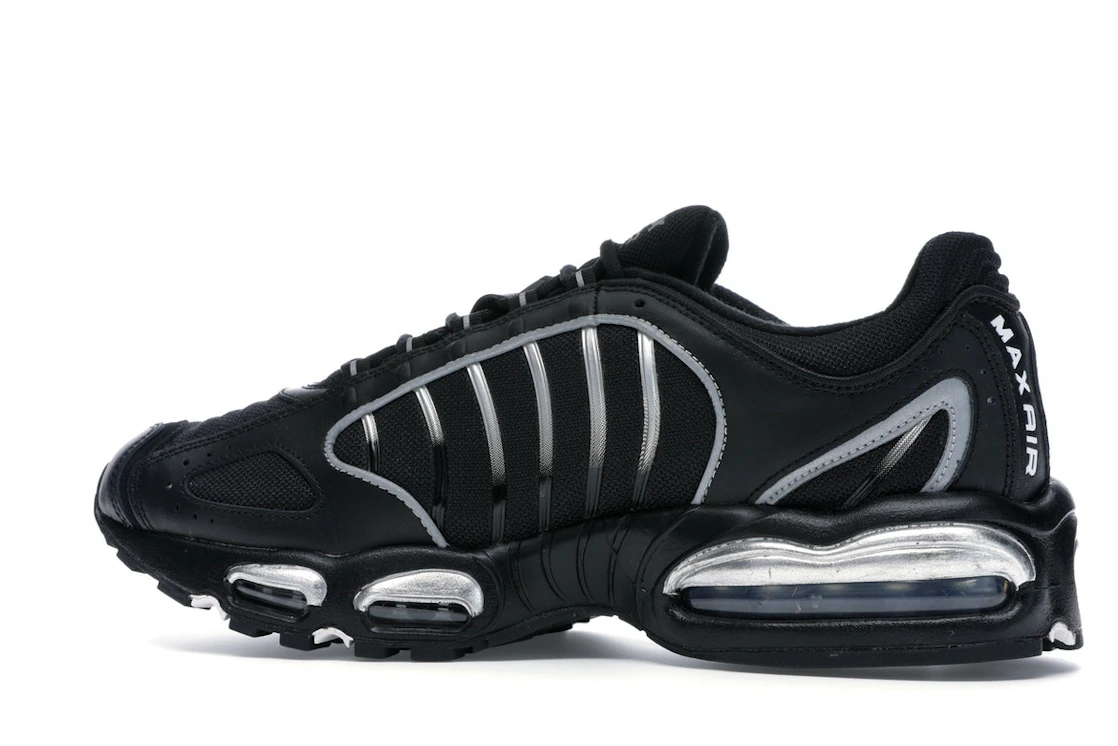 Vue 21 de Nike Air Max Tailwind 4 Black Metallic Silver