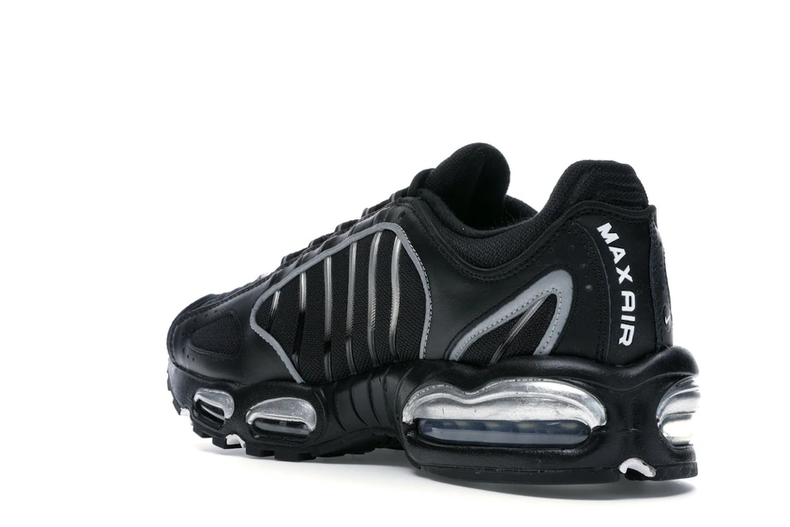 Vue 24 de Nike Air Max Tailwind 4 Black Metallic Silver