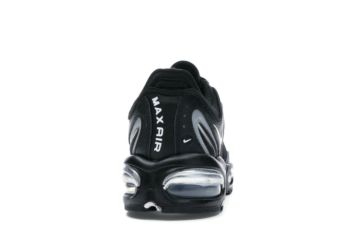 Vue 28 de Nike Air Max Tailwind 4 Black Metallic Silver