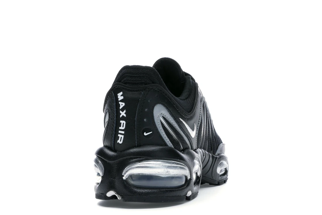 Vue 29 de Nike Air Max Tailwind 4 Black Metallic Silver