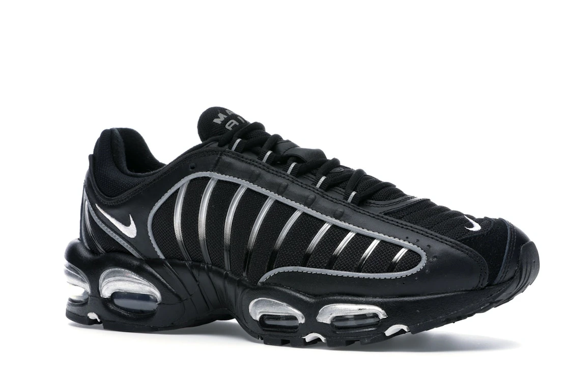 Vue 4 de Nike Air Max Tailwind 4 Black Metallic Silver